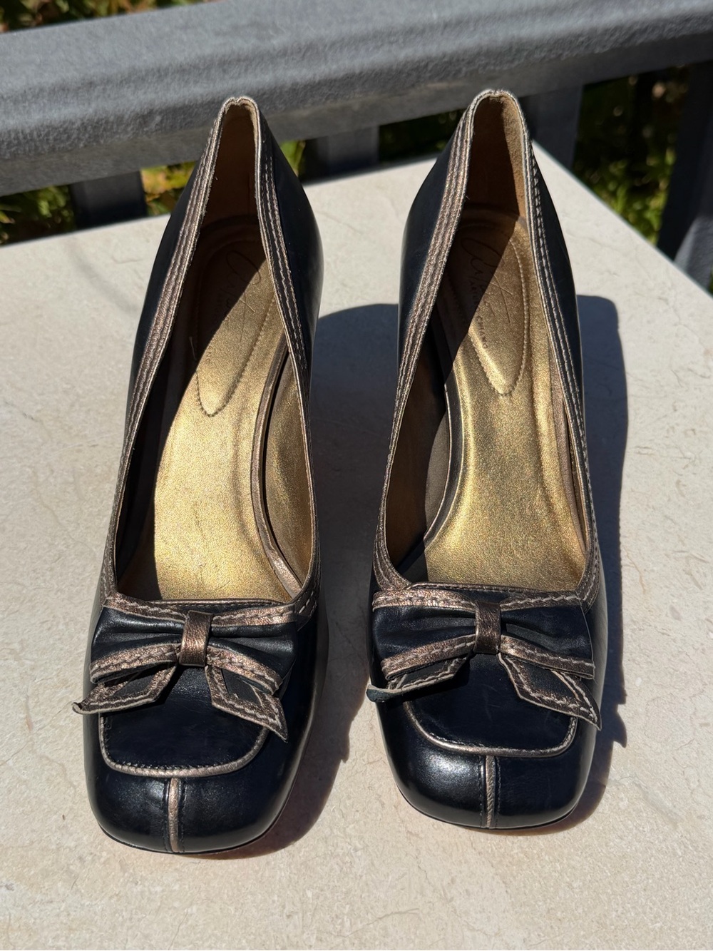 Leather Kitten Heels with Cute Bows